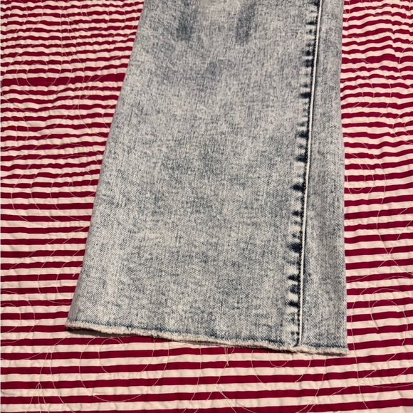 Vervet Bella High Rise Flare Cropped Jeans. Size 32 New! Absolutely stunning! - Picture 4 of 9